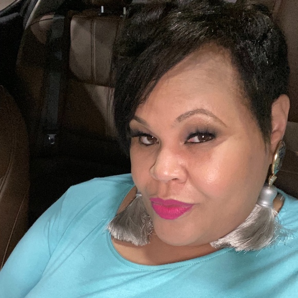 Meet your Posher, Jacqueline - Picture 1 of 1